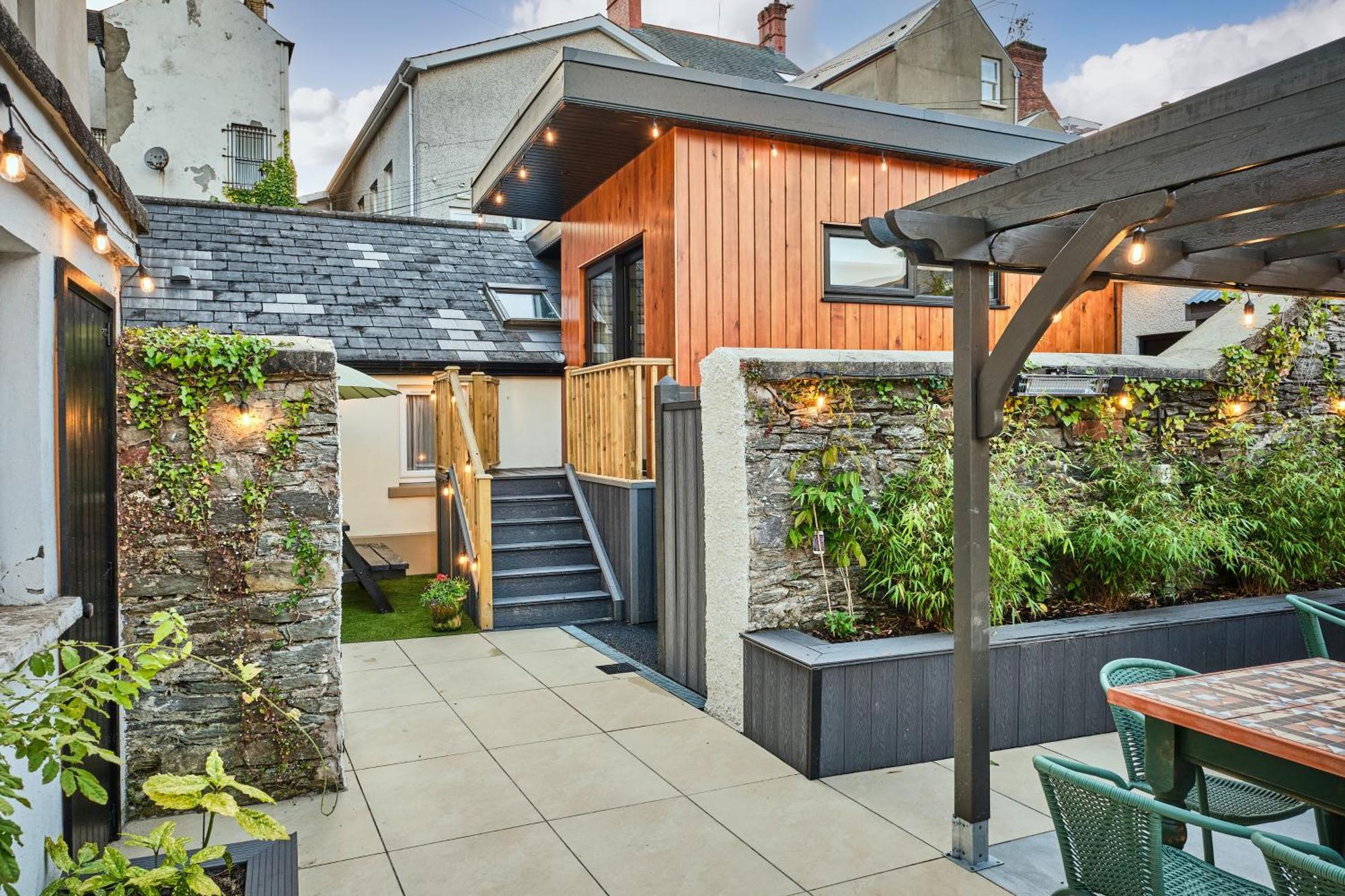 Art House Villa Londonderry ภายนอก รูปภาพ
