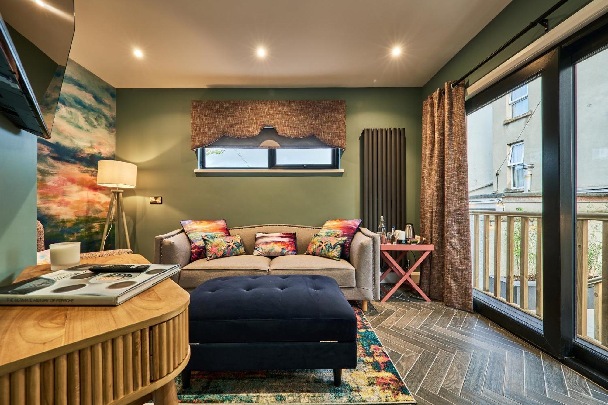 Art House Villa Londonderry ภายนอก รูปภาพ